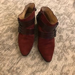 Suede LAMB zip up ankle boots Burgundy size 9 1/2M